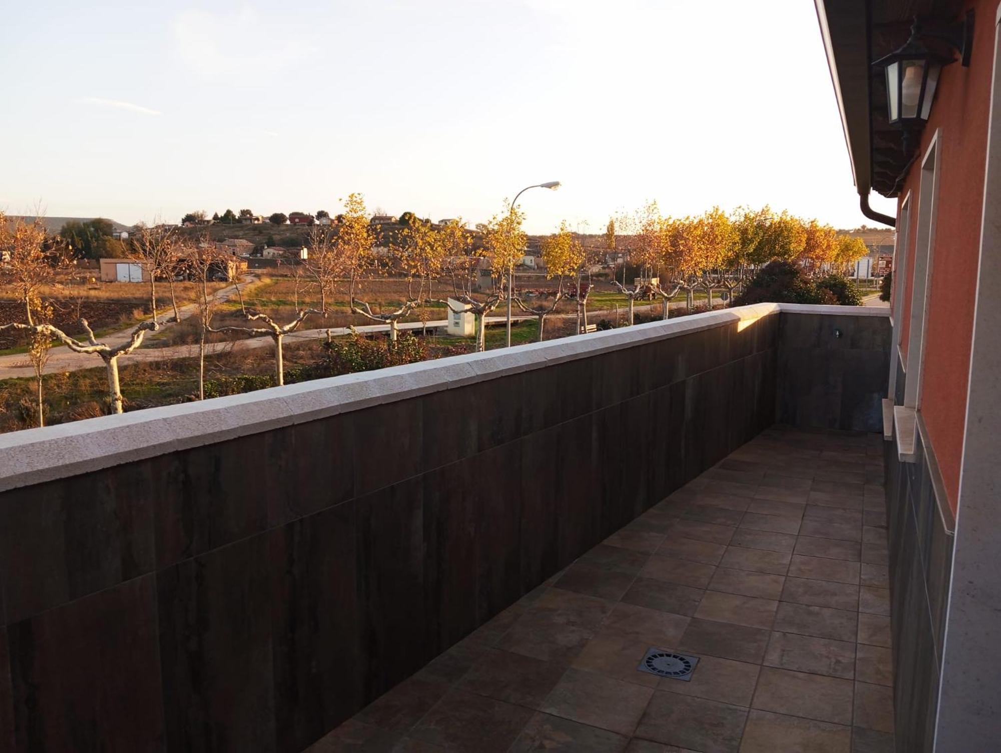 Chalet De Artistas Vadocondes ภายนอก รูปภาพ
