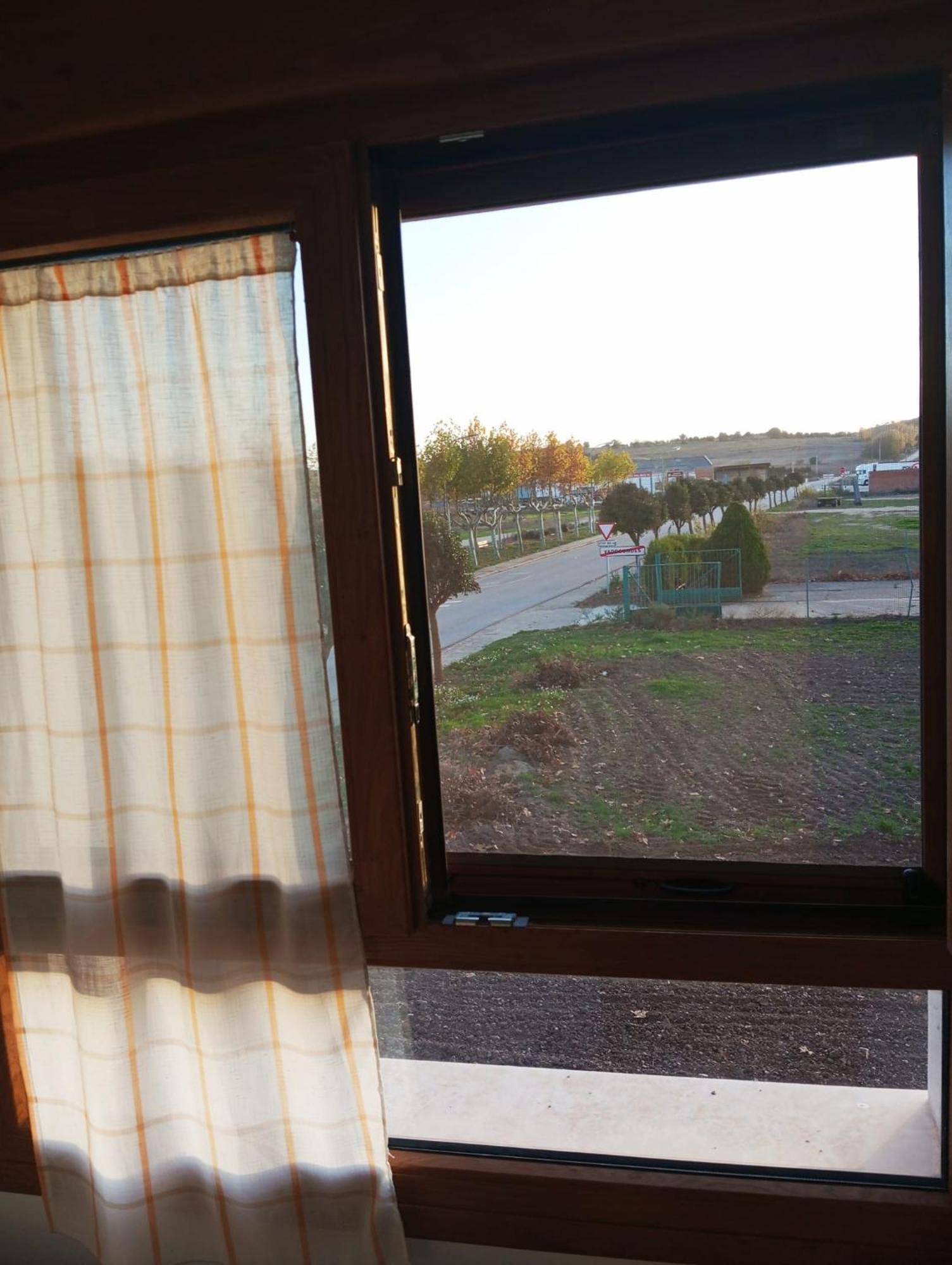 Chalet De Artistas Vadocondes ภายนอก รูปภาพ