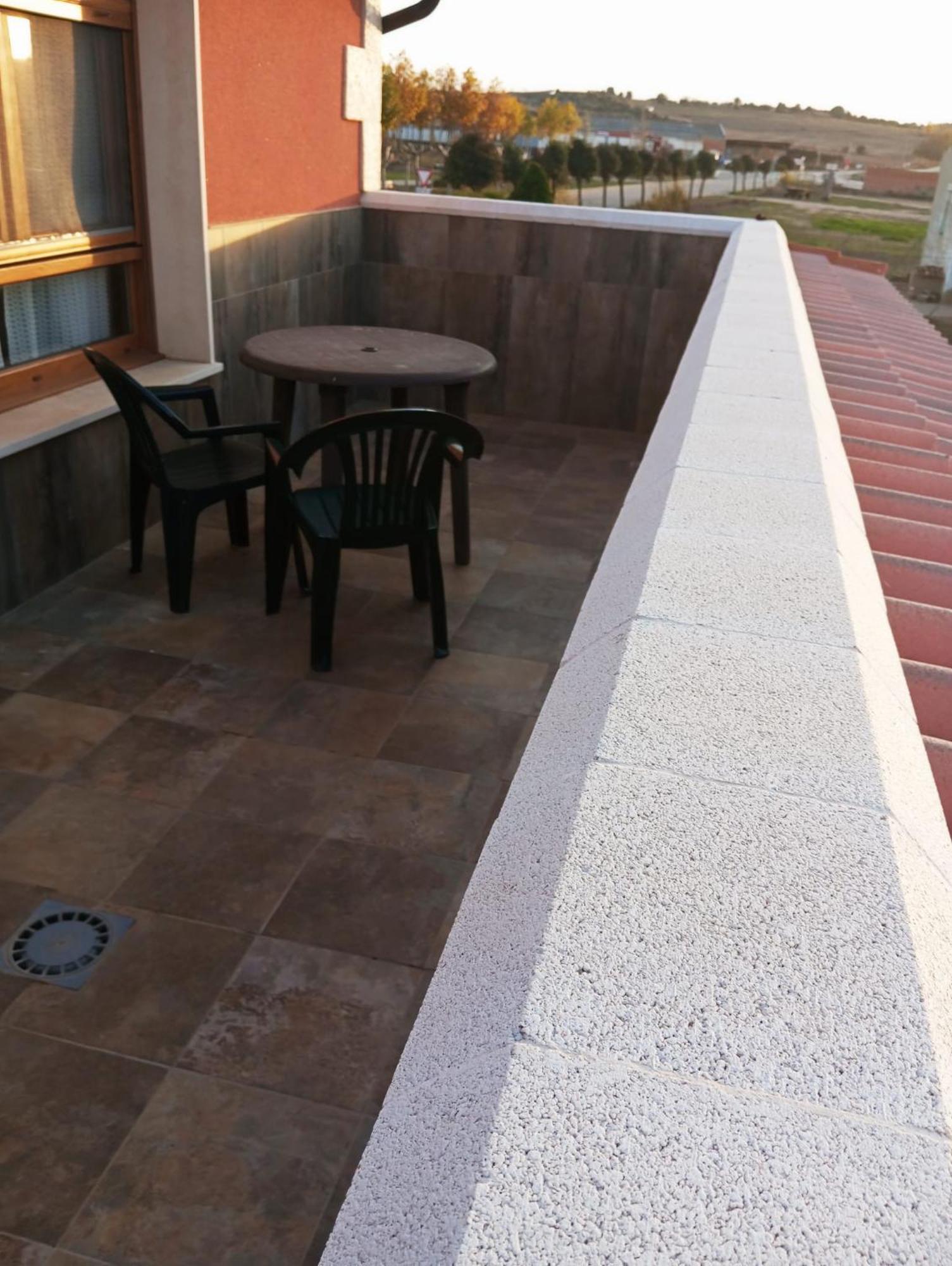 Chalet De Artistas Vadocondes ภายนอก รูปภาพ